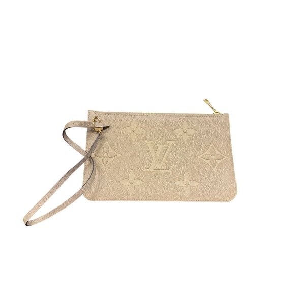 Louis Vuitton Women's gray pouch - Picture 2 of 6